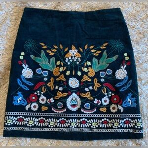 Simplee Boho Style Embroidered Velvet Skirt Size M